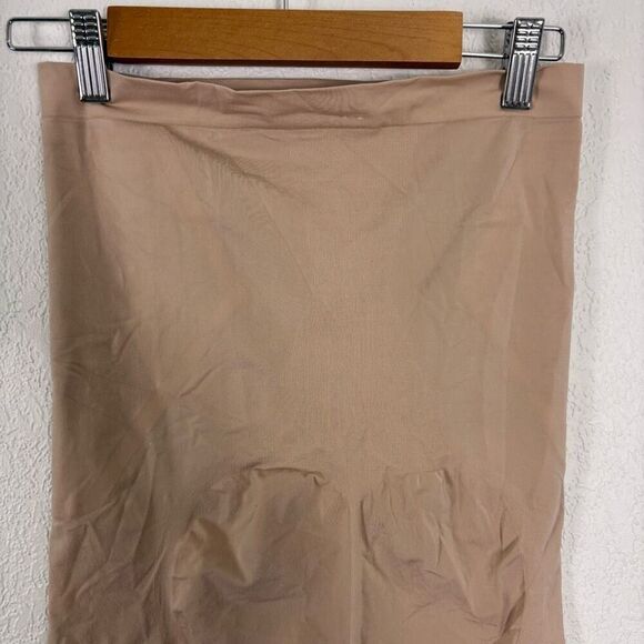 Spanx Nude High Waisted Shaper Shorts Size XL - Picture 6 of 8